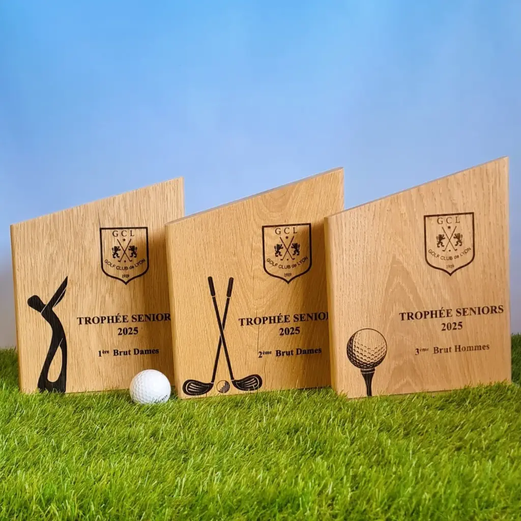 Pure - trophée en chêne massif personnalisable